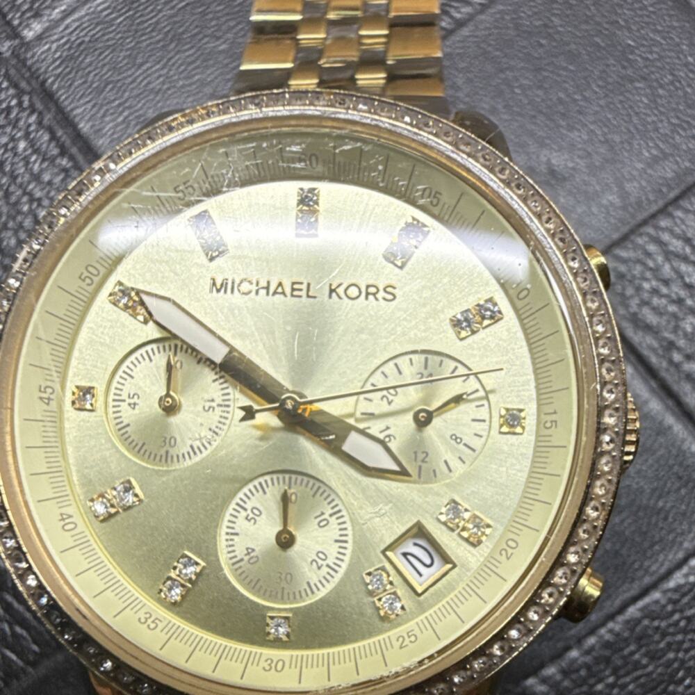 Michael Kors Women's Wristwatch MK-5698 37mm Case 5.5-5.75 Max Wrist Size Gold